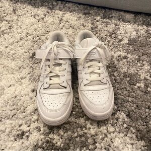 Adidas forum sneakers